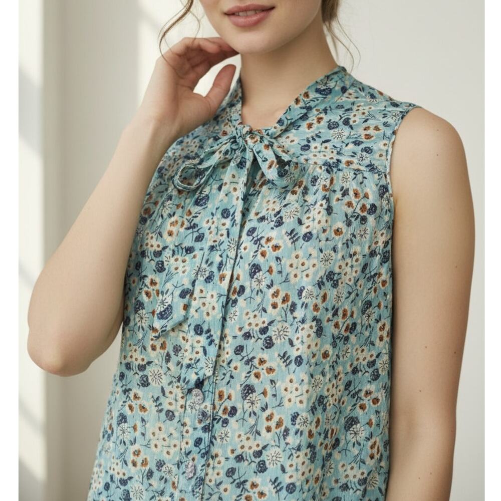 Anthropologie Anna Sui Forget Me Not Floral Silk Sleeveless Button Blouse, sz 2